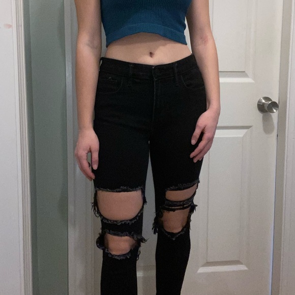 hollister, ripped skinny jeans - Picture 1 of 3